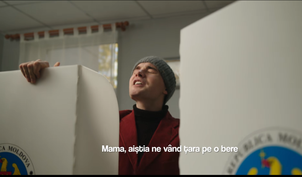 VIDEO Melodia unui artist viral în Moldova îndeamnă la vot împotriva candidatului pro-rus la prezidențiale