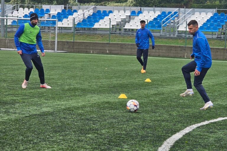 FOTBAL Fugăriți din casa lor! Ploaia a dat peste cap programul Politehnicii Iași