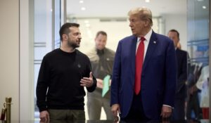 Trump l-a sunat pe Zelenski înainte să-l sune pe Putin şi au discutat „câteva minute”