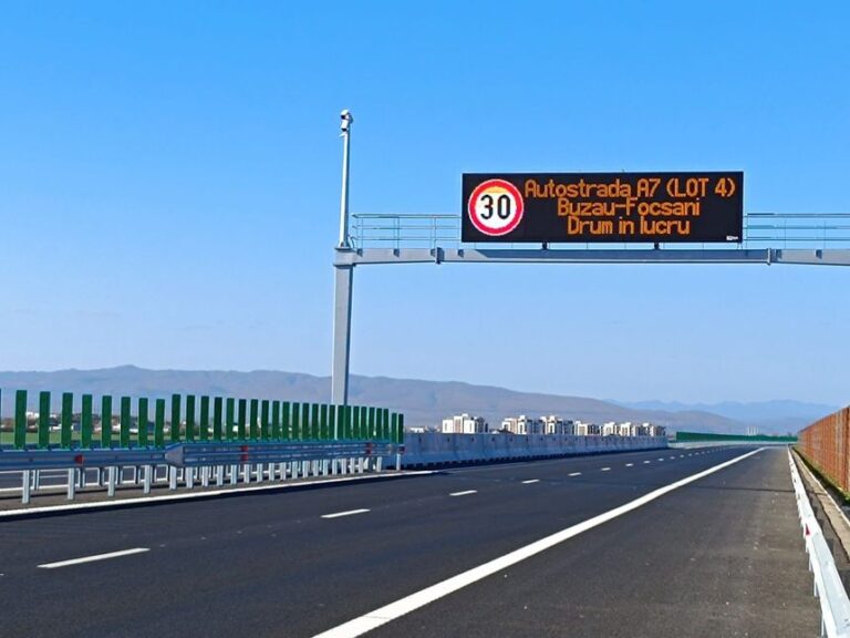 Sorin Grindeanu, promisiuni la inaugurarea celor 32 de km din A7: „Până la finalul anului, va fi posibilă circulaţia pe aproape toţi cei 82 de km ai autostrăzii Buzău – Focşani ”