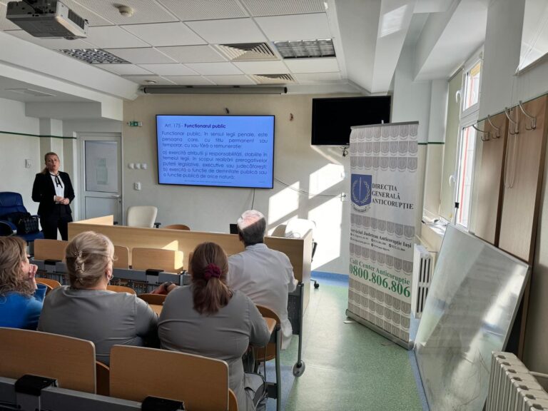 Iași - Activitate de educaţie anticorupţie desfășurată de ofițerii de prevenire la Institutul Regional de Oncologie Iași