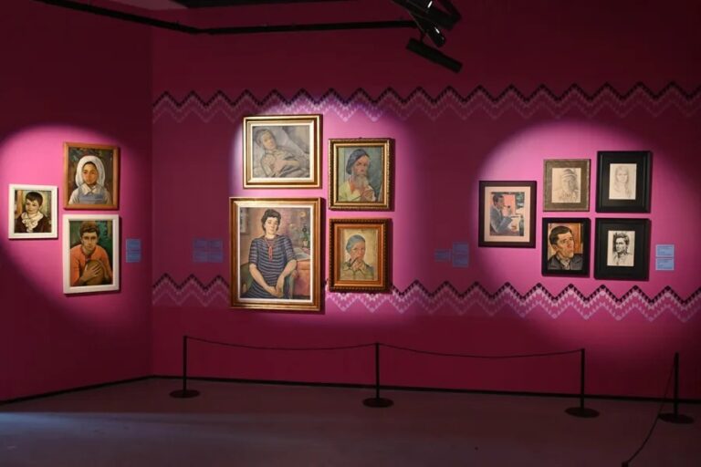 Expoziția „Traian Bilțiu-Dăncuș: Culorile Maramureșului” aduce la Iași farmecul satului maramureșean