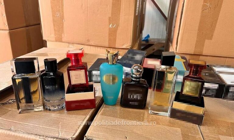 Peste 11.000 de parfumuri contrafăcute, în valoare de aproximativ 12.500.000 lei, descoperite de poliţiştii de frontieră constănţeni