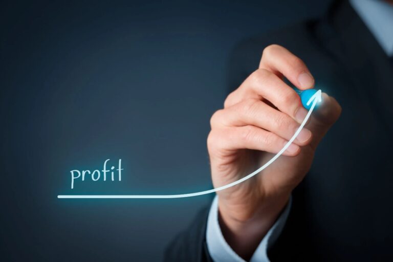 Câștigurile celor mai mari 500 de companii din Europa Centrală şi de Est au intrat serios la apă