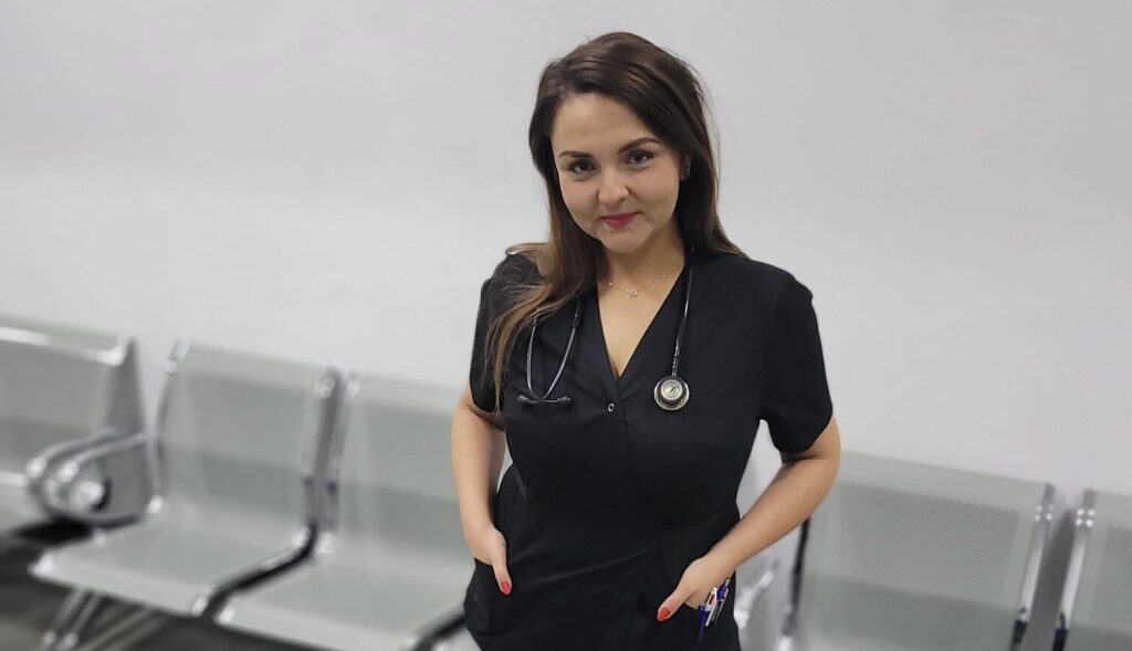Femeie de 49 de ani salvată în ultima clipă de o tânără doctoriță care a fost la locul și timpul potrivit