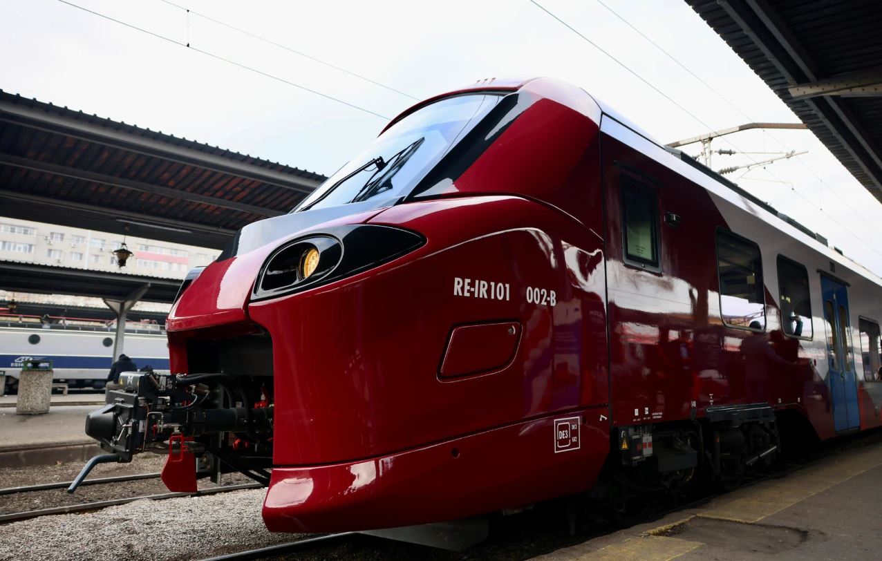 CFR Călători primește încă 12 trenuri electrice noi, ce vor uni Iași cu București și Cluj Napoca