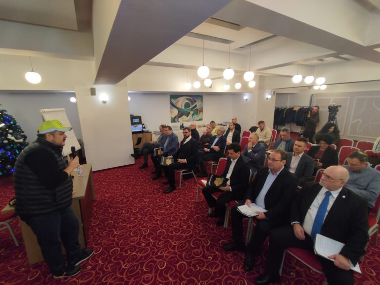 Două luni până la prima lopată pe A8. Anul 2024 este ultimul în care nu se lucrează nimic pe Autostrada Unirii