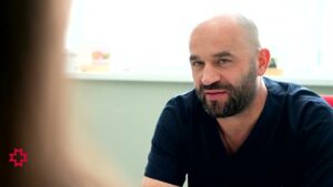 Medic: O persoană care îşi îmbunătăţeşte stilul de viaţă reuşeşte, prin dietă, să scadă riscul de apariţie a cancerului între 30 şi 50%