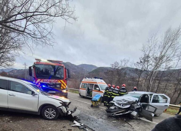 Doi morţi şi doi răniţi în urma unui accident produs pe DN 10, în Buzău