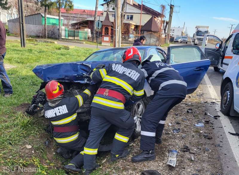  Accident grav, cu șase victime, în județul Neamț – FOTO