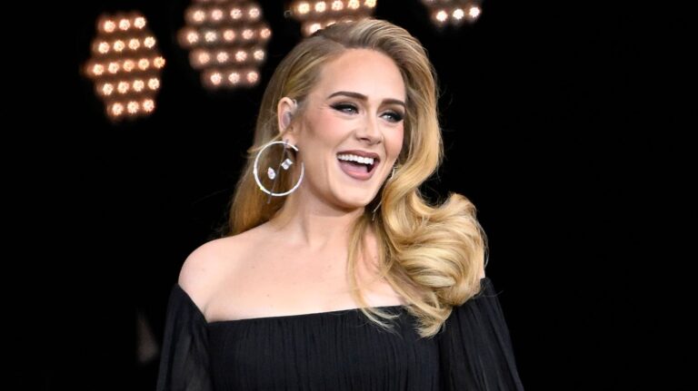 Un judecător brazilian ordonă retragerea la nivel mondial a unui cântec de Adele pentru plagiat