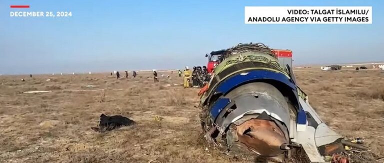 Un ministru azer afirmă că o armă ar fi putut provoca prăbușirea fatală a avionului AZAL