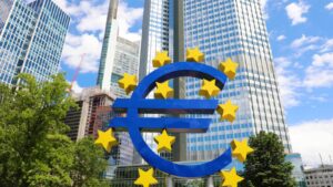 BCE cere consolidarea rezilienței sistemului financiar al zonei euro. „Incertitudinea afectează economia Europei”