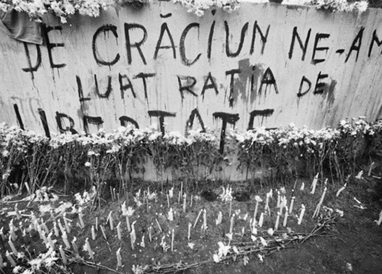 12.625 de eroi martiri și luptători care au contribuit la victoria Revoluției din 1989 primesc o indemnizație lunară medie de 2.170 de lei fiecare