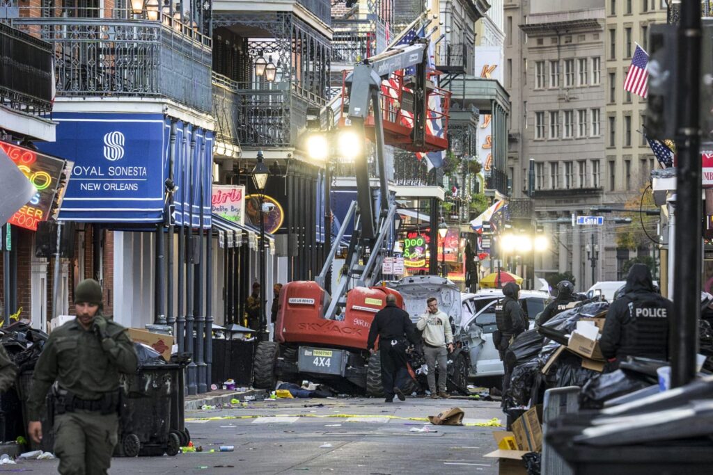 FBI: Atacatorul din New Orleans nu are legături cu explozia din Las Vegas. Cum s-a desfășurat întreaga tragedie?