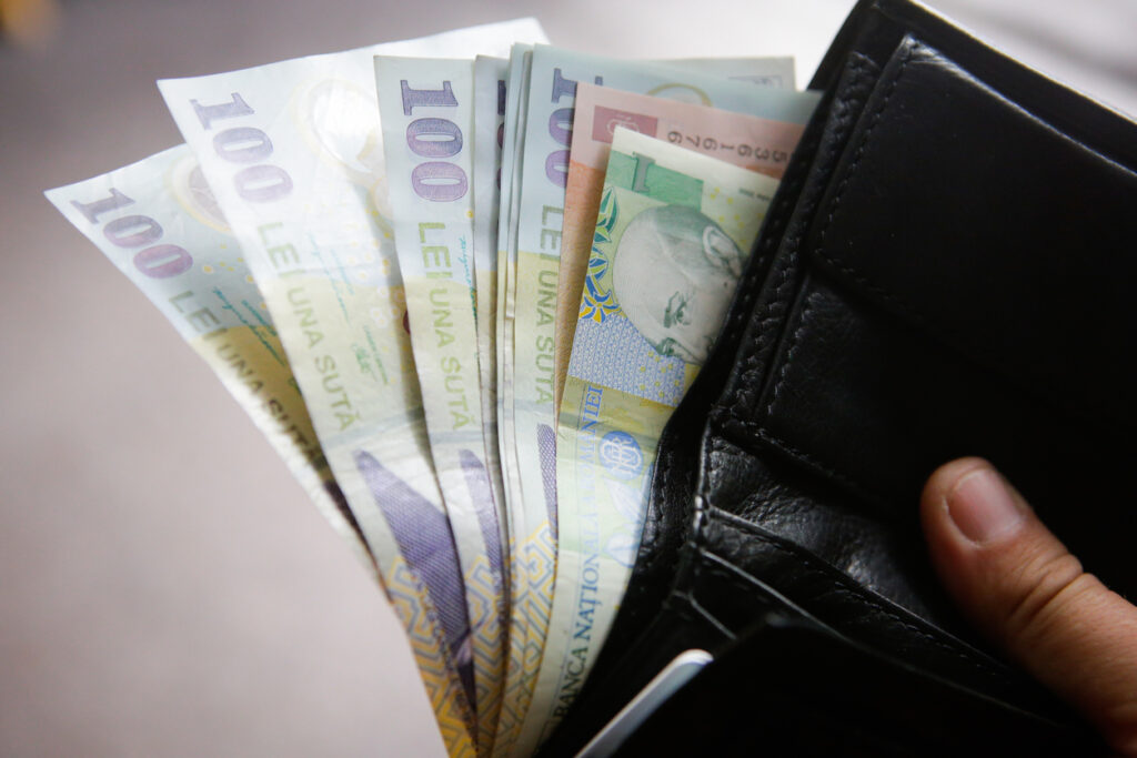 Economist: Creșterea impozitului pe dividende afectează sute de mii de companii. Ce recomandări au specialiștii