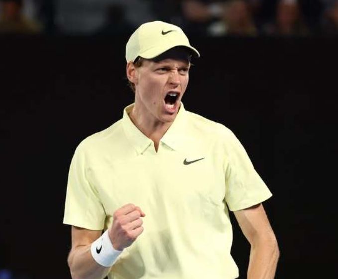 Jannik Sinner l-a învins pe Alexander Zverev şi a câştigat Australian Open pentru a doua oară consecutiv