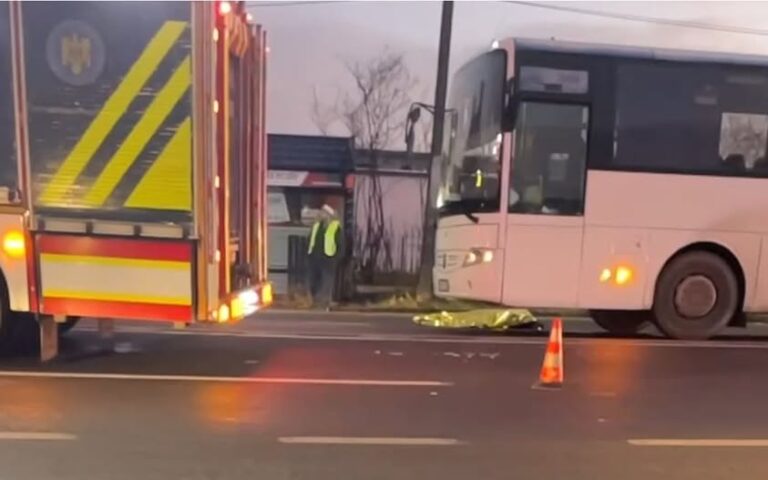 Accident mortal la Lețcani, cu un autobuz implicat - FOTO/VIDEO