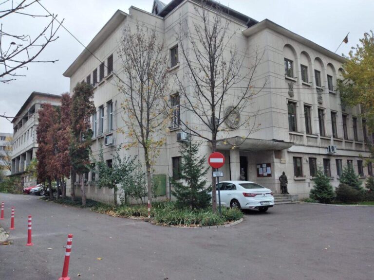 Urmarea grevei la Arhivele Naționale: promisiuni și mici îmbunătățiri pentru sediul din Iași