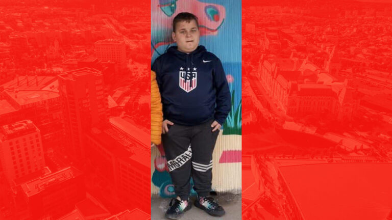 Copilul din Iași care a plecat luni la școală și s-a făcut nevăzut a fost găsit de polițiști
