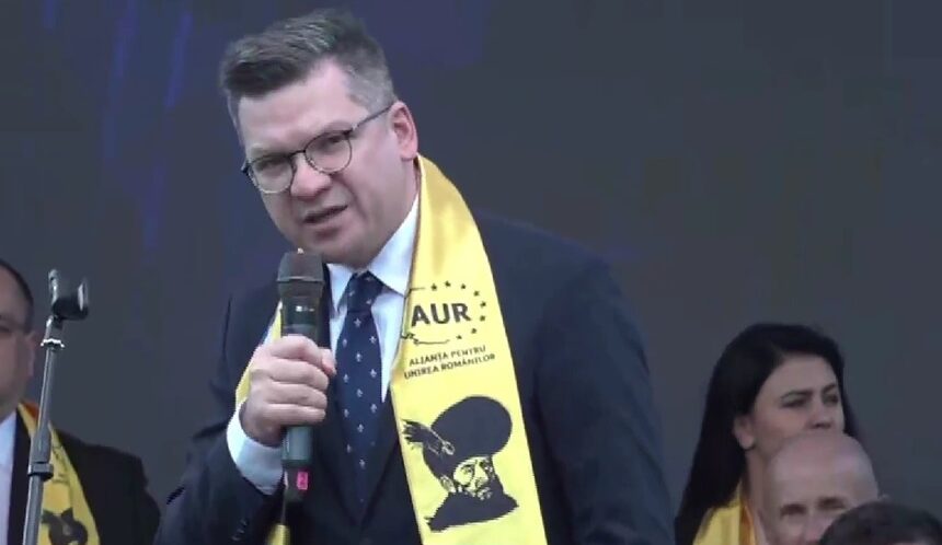 Mihail Neamţu îi scuză derapajele de limbaj ale lui: „Pun aceste declaraţii pe seama oboselii create de a cincea campanie din an”
