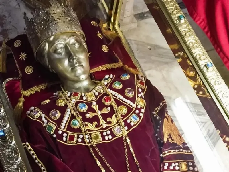 Premieră în România. Moaștele Sfintei Împărătese Elena, aduse în țara noastră. Unde vor fi așezate