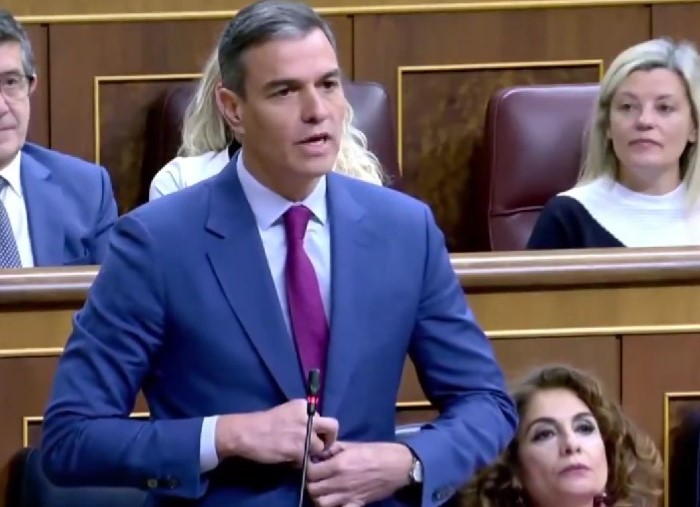 Premierul Spaniei îl atacă pe Elon Musk avertizând în privinţa revigorării fascismului la 50 de ani de la moartea lui Franco