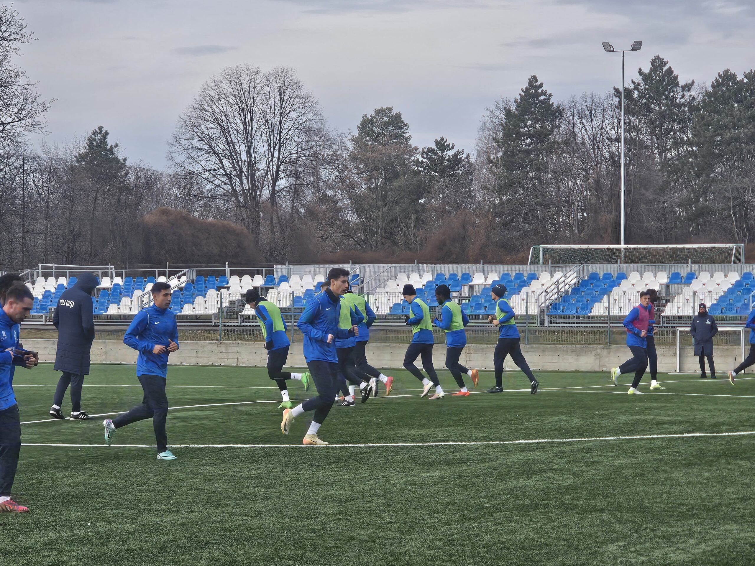 FOTBAL A început treaba în Copou! Care au fost noutățile la primul antrenament al lui Poli din 2025?