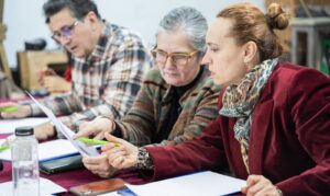 Vor rămâne profesori fără norme după implementarea noilor planuri-cadru în școli? Ce cred specialiștii ieșeni