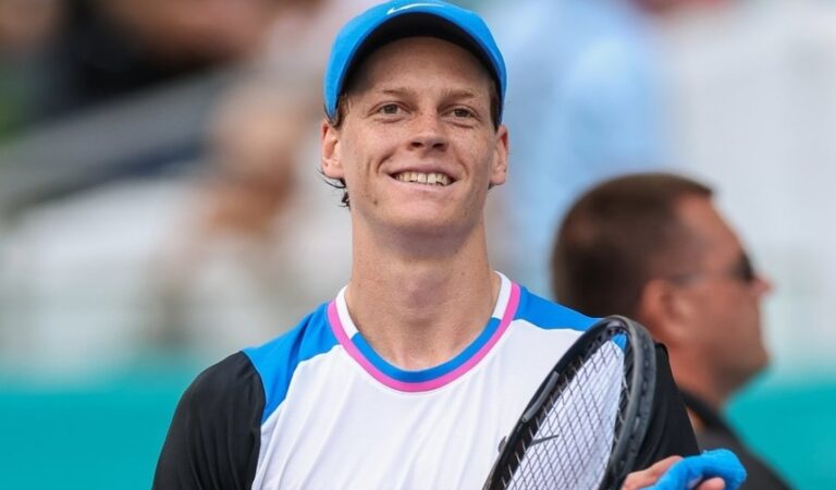 Australian Open: Sinner îşi va apăra titlul în faţa lui Zverev