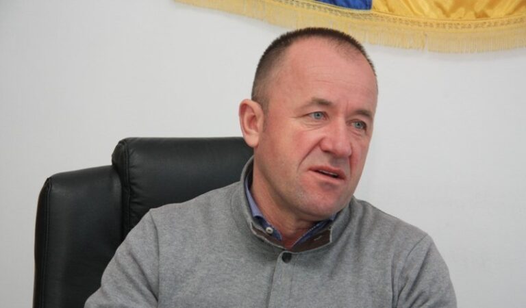 Primarul Mihalache, „Mistrețul” de la Schitu Duca, trimis în judecată: ar fi transformat șase oameni în sclavi