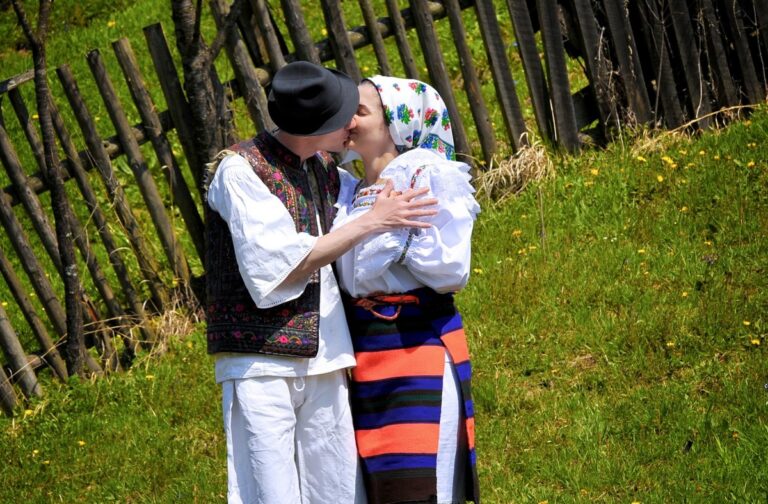 Eroși au fost, Eroși sunt încă: Dragobetele!