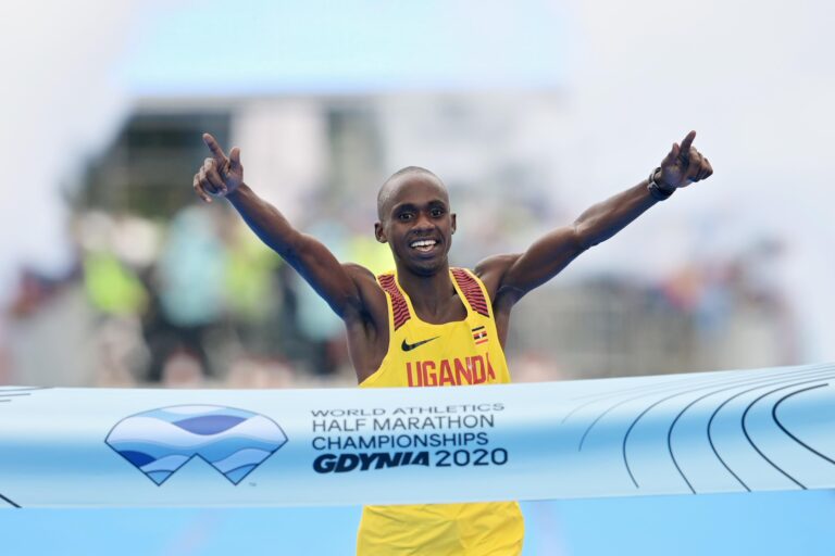 Record mondial la atletism. Ugandezul Jacob Kiplimo a îmbunătăţit recordul mondial la semimaraton cu 48 de secunde