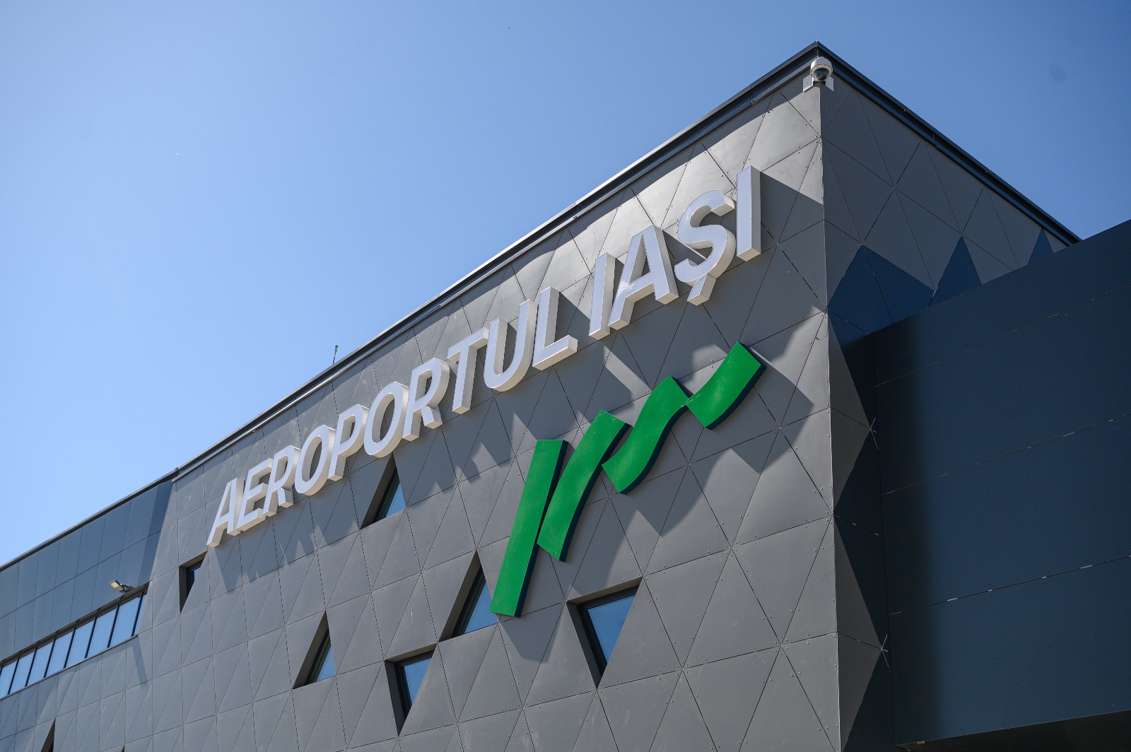  Aeroportul Iași, noi pași spre a deveni un aeroport verde (P)