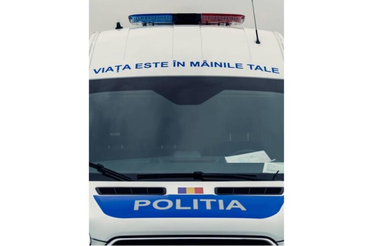Hunedoara: O fată de 12 ani a ajuns la spital cu răni grave, după ce s-a aruncat de pe o clădire din Lupeni