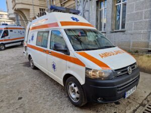 Accident în Bucium: O femeie de 30 de ani, rănită și transportată la spital 