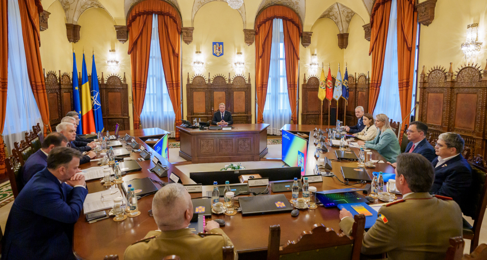 Ilie Bolojan a convocat o ședință a CSAT, chiar înainte de alegerile prezidențiale. Ce se află pe agenda discuțiilor