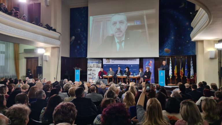 Daniel David: Elevii români intră inteligenți și creativi la liceu, dar ies...