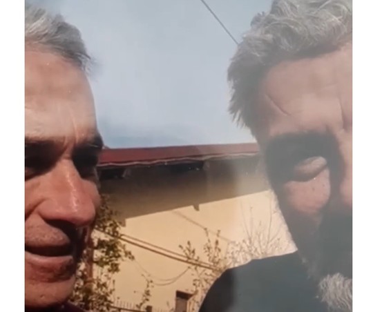 Călin Georgescu apare lângă bărbatul trimis în judecată pentru propagandă legionară, antisemitism şi xenofobie – FOTO