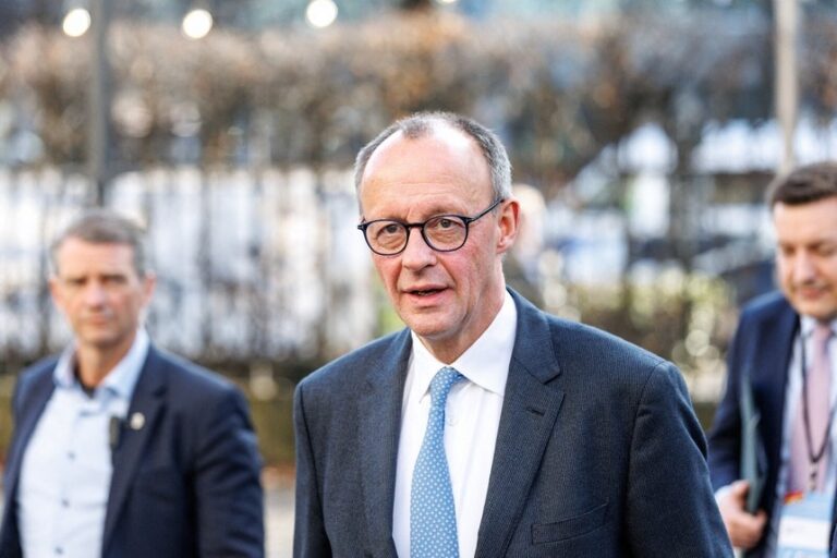 Friedrich Merz nu a obţinut suficiente voturi pentru a fi ales cancelar