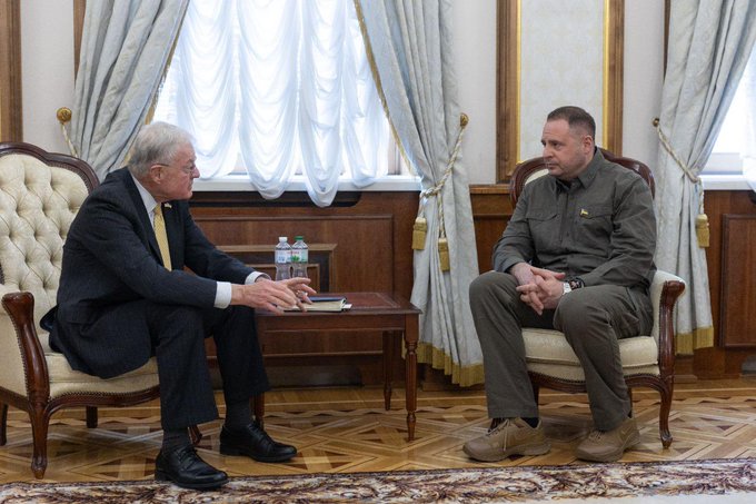 Ministrul ucrainean de externe: „Nimeni nu poate forţa Ucraina să cedeze. Ne vom apăra dreptul la existenţă”