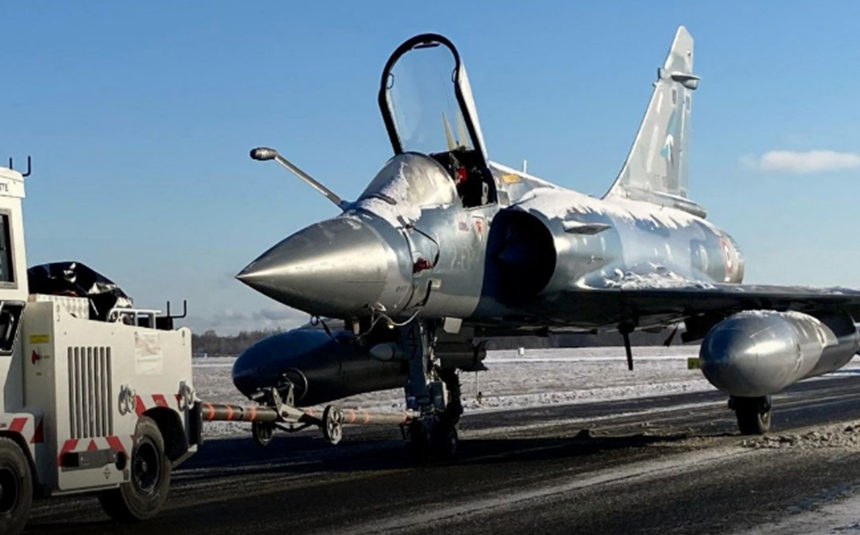  Primele avioane franceze de vânătoare de tip Mirage 2000-5 au fost livrate azi Ucrainei