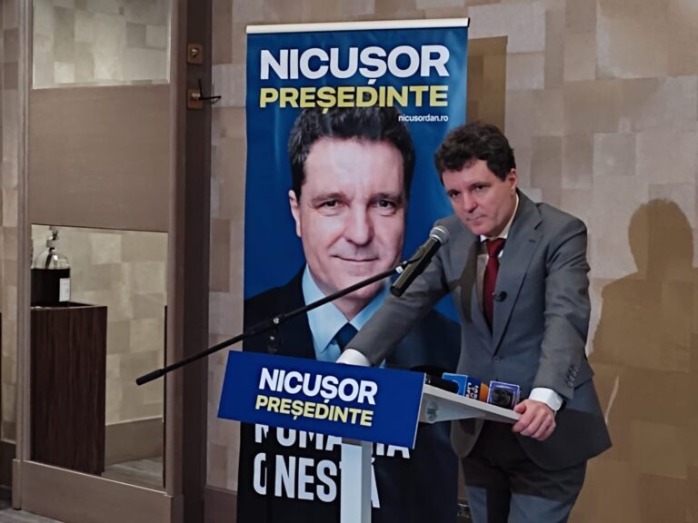 Nicuşor Dan susține că a strâns, în două săptămâni, 700.000 de lei, de la peste 2.000 de persoane, donaţii pentru campania electorală la prezidenţiale