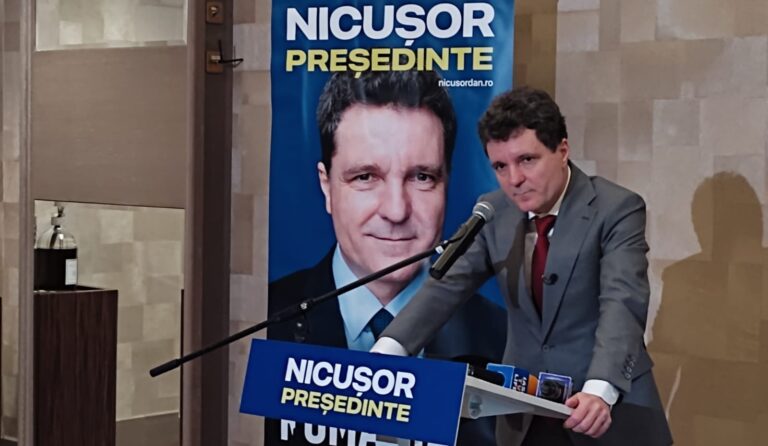 Nicușor Dan ar câștiga la scor strâns alegerile în rândul parlamentarilor ieșeni. „Nu vorbim de o competiție, e singura alternativă rămasă”