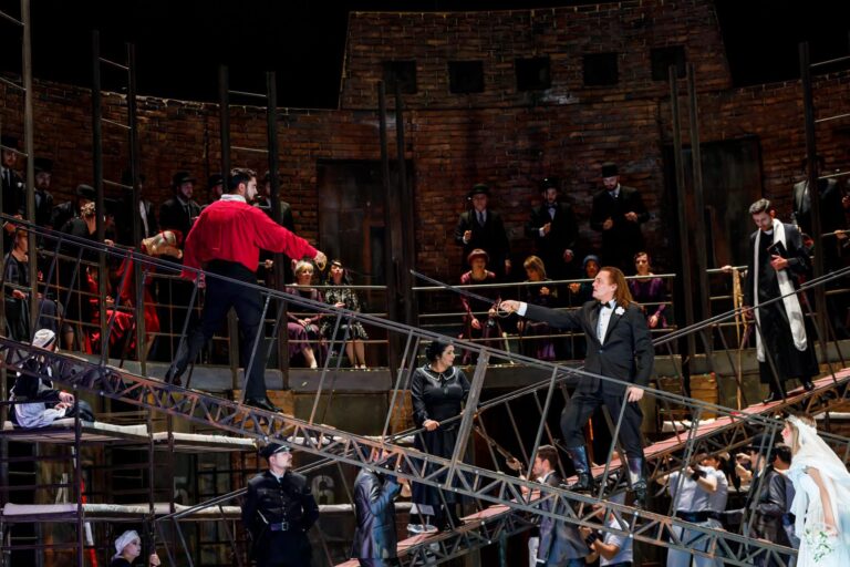 „Elixirul dragostei”, pe 14 februarie, la Opera Iași. Duminică poate fi văzut „Bal mascat”