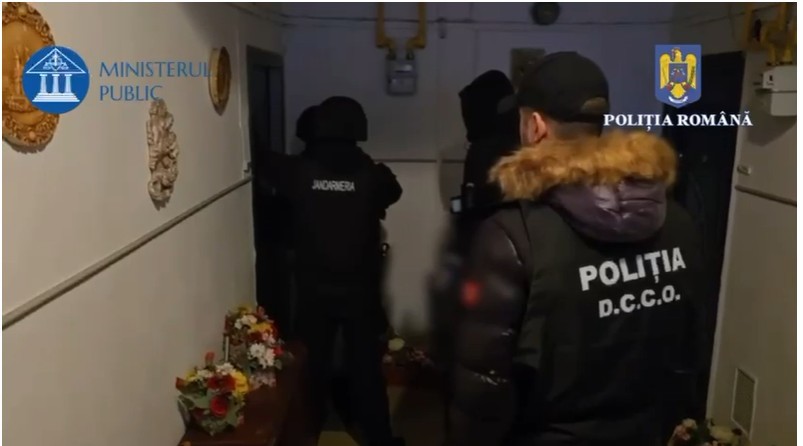 UPDATE Numeroase percheziţii vizând acţiuni împotriva ordinii constituţionale, instigare publică, iniţierea unei organizaţii cu caracter fascist, fals în declaraţii privind sursele de finanţare a campaniei electorale, în Sibiu, Mureş, Timiş, Ilfov şi Cluj