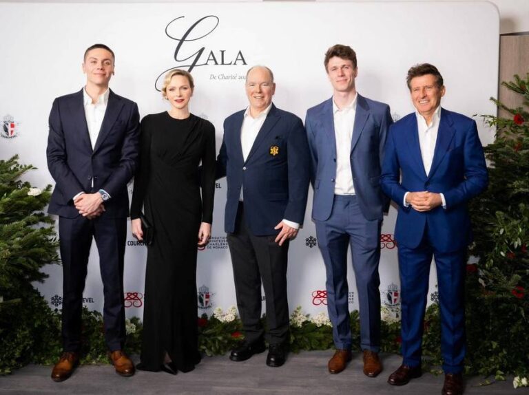 David Popovici s-a întâlnit cu Prinţesa Charlène de Monaco la un eveniment caritabil. S-au strâns 600.000 de euro într-o oră