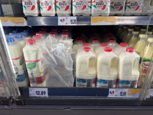 ANPC doreşte ca magazinele să afişeze lângă preţul final al produsului şi adaosul comercial aplicat pentru acesta