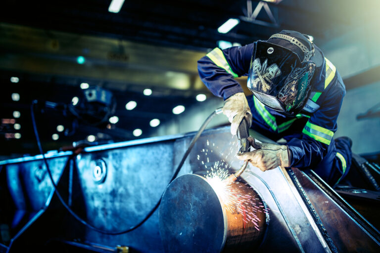 Creștere peste așteptări a comenzilor noi în industrie: + 9,3% în septembrie față de aceeași lună din anul trecut. Un plus de 7,1% și la cifra de afaceri