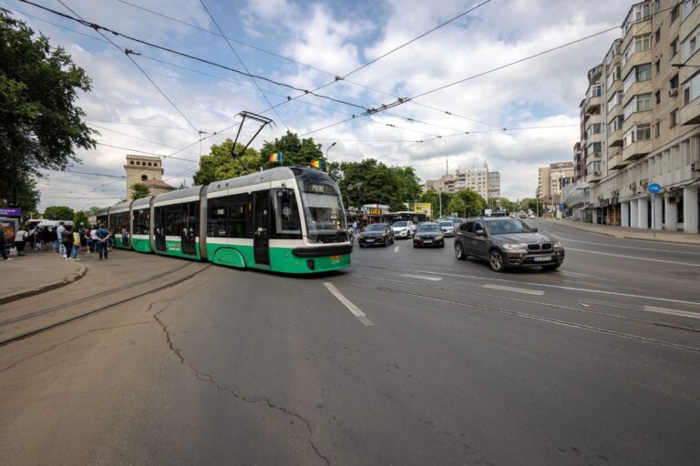 Pregătirea profesională a personalului de bord, o prioritate constantă pentru CTP Iași (P)